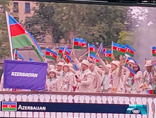 Церемония открытия Олимпиады: сборная Азербайджана на реке Сена